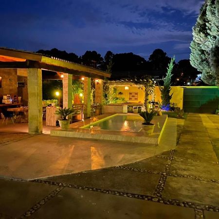 ホテル Campos House Campos do Jordão エクステリア 写真