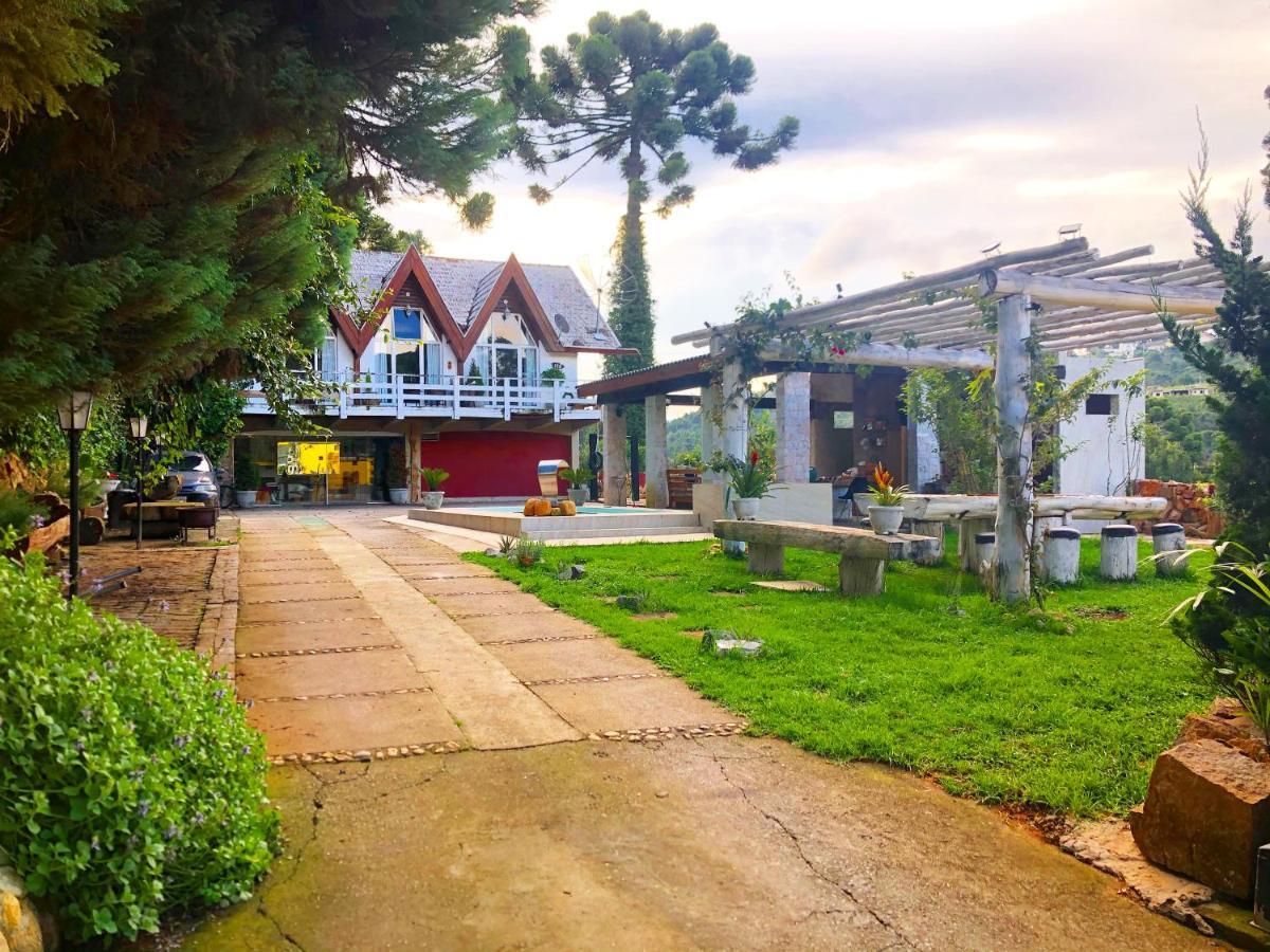 ホテル Campos House Campos do Jordão エクステリア 写真