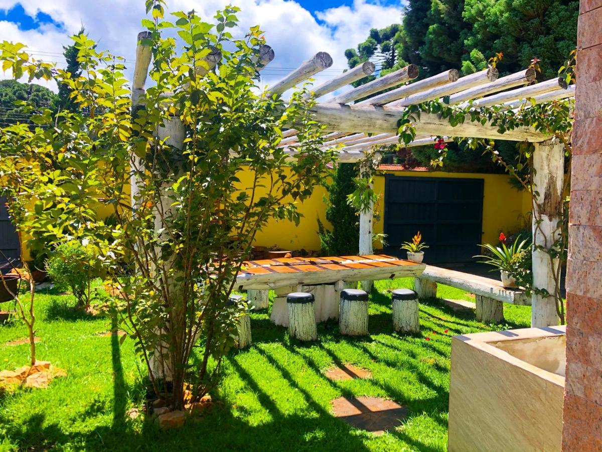 ホテル Campos House Campos do Jordão エクステリア 写真