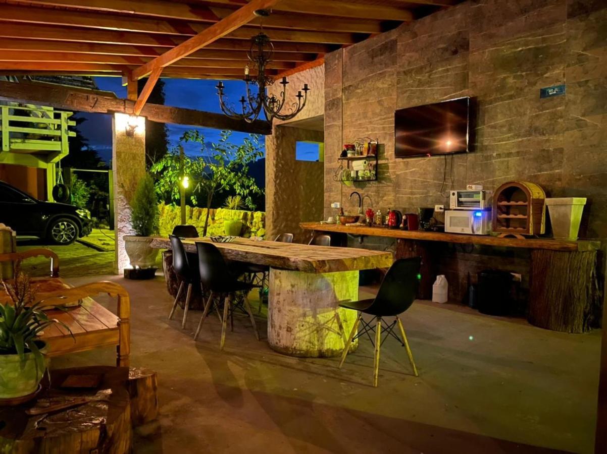 ホテル Campos House Campos do Jordão エクステリア 写真