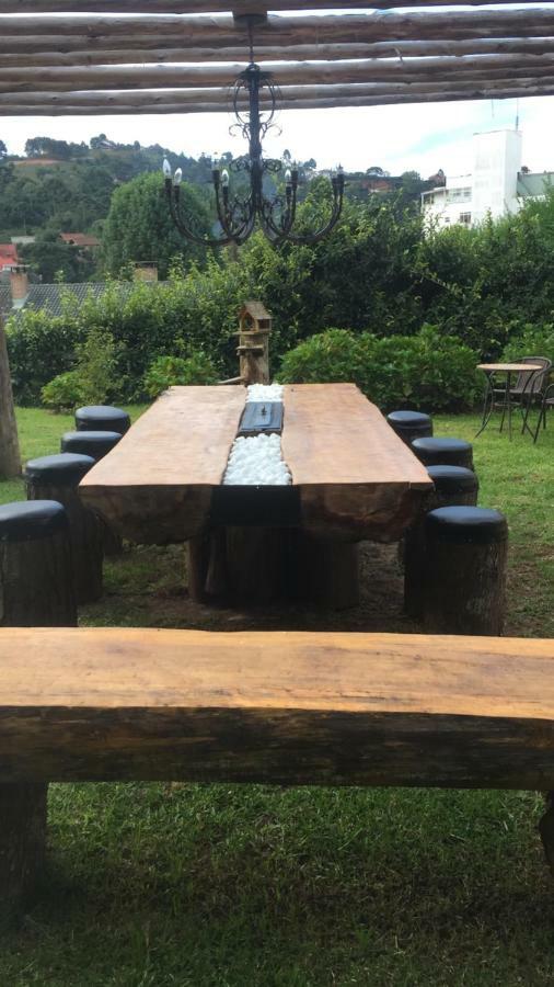 ホテル Campos House Campos do Jordão エクステリア 写真